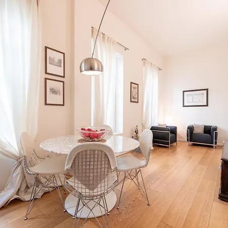 Chic Elegance At Borgo Tommasini Appartement Parma