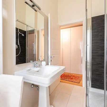 Appartement Chic Elegance At Borgo Tommasini Parma